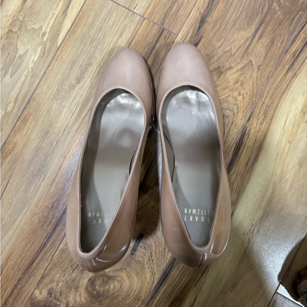 Stuart Weitzman Nude Patent Leather Pumps